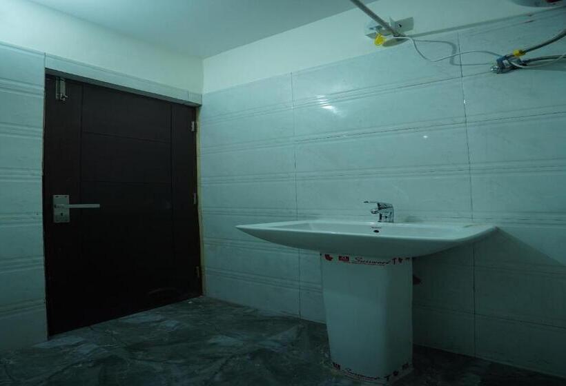 Трехместный Номер Deluxe, Oyo 86335  Grey Orchid