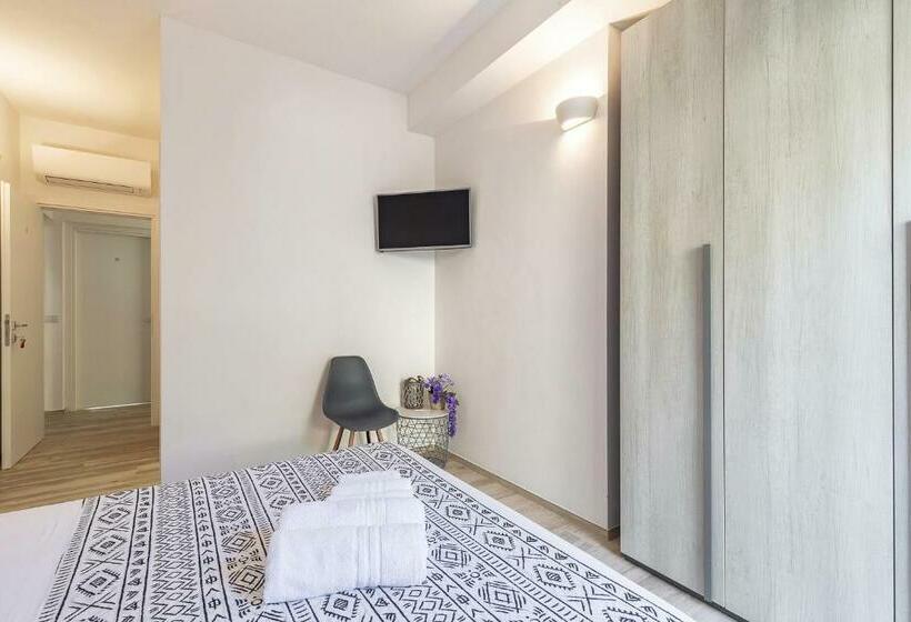 اتاق استاندارد, Alexander B&b