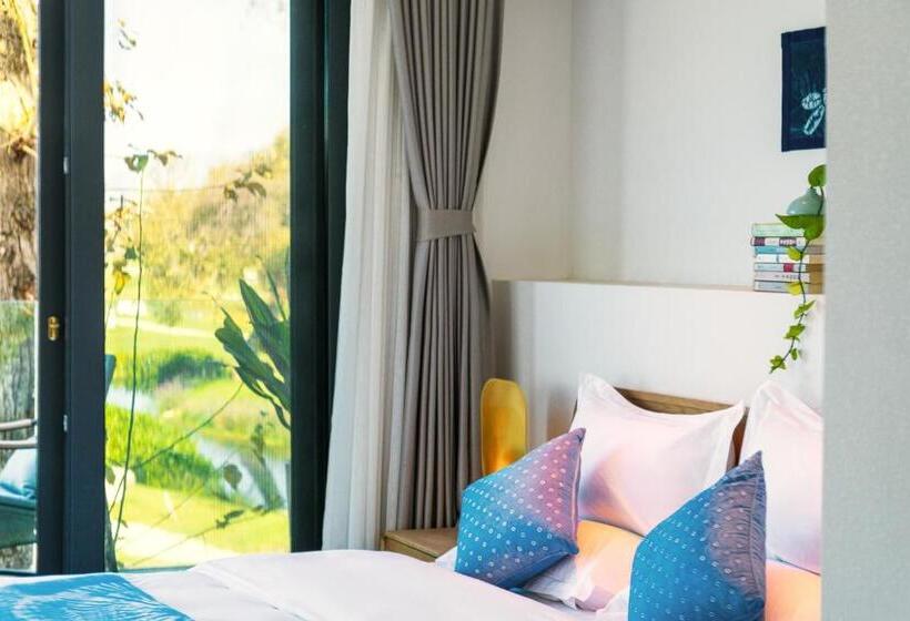 Номер Deluxe Вид на Море с Балконом, Dali Beauty Seaview B&b