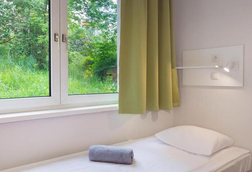 Номер Стандарт Индивидуальный, Hostel Marmota