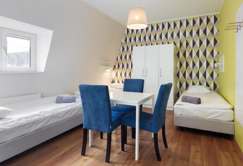 Кровать в Общей Комнате, Hostel Marmota