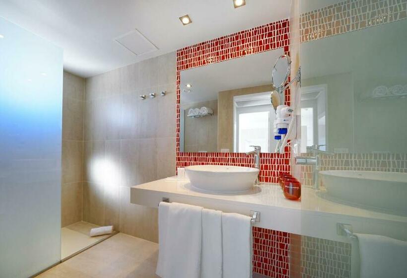 Люкс Семейный 2 Спальни, Aequora Lanzarote Suites