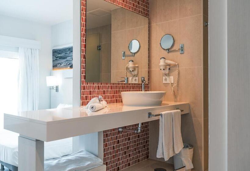 Полулюкс, Aequora Lanzarote Suites