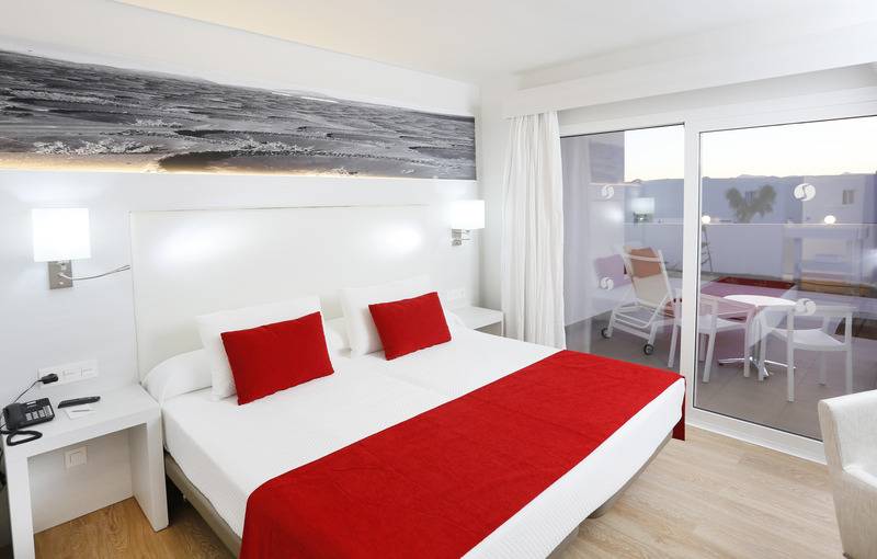 Полулюкс, Aequora Lanzarote Suites