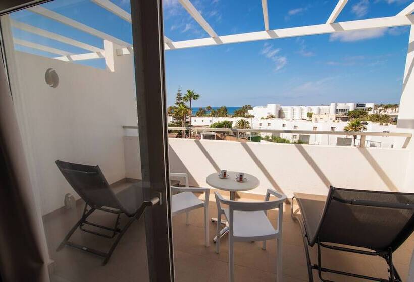 Quarto Estandar, Aequora Lanzarote Suites