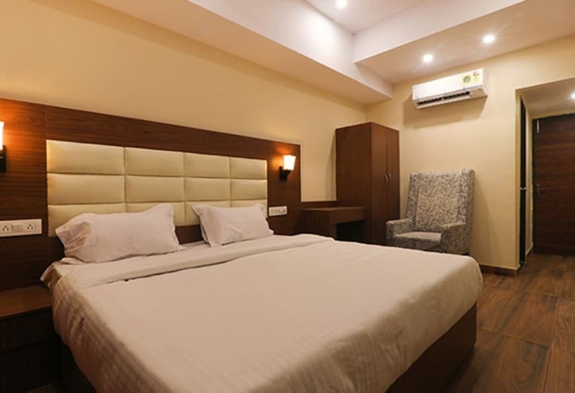 Номер Deluxe, Fabhotel Blueark