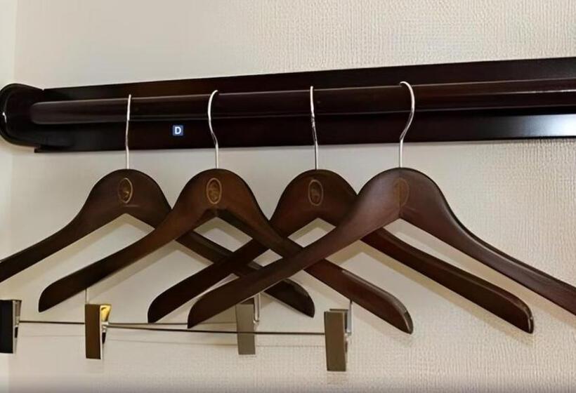 Номер Superior, Toyoko Inn Keio Sen Hashimoto Eki Kita Guchi