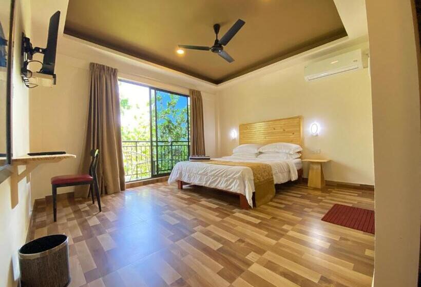 Comfort room with view, Paguro Seaview
