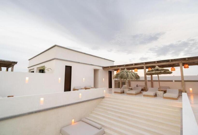 スーペリアスタジオ, Nãmas Tulum