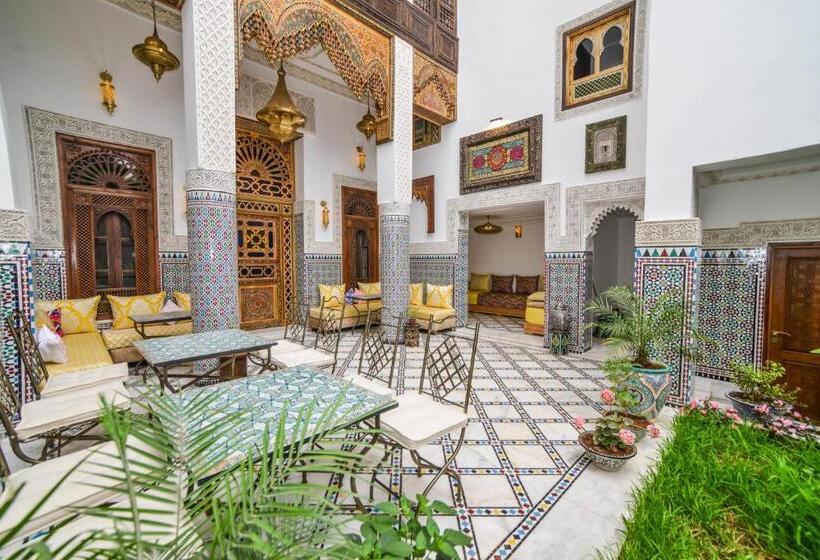 سوییت با چشم‌انداز باغ, Riad Fez Mahal