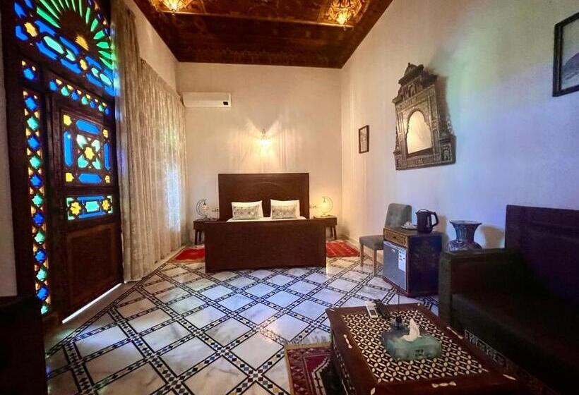 سوییت با چشم‌انداز باغ, Riad Fez Mahal