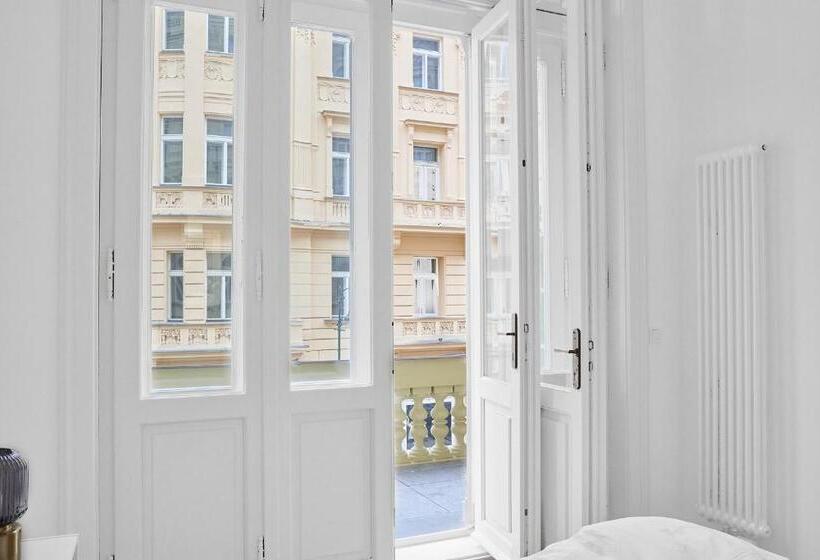 Apartamento 2 Quartos com Varanda, Residence Dlouha   Old Town