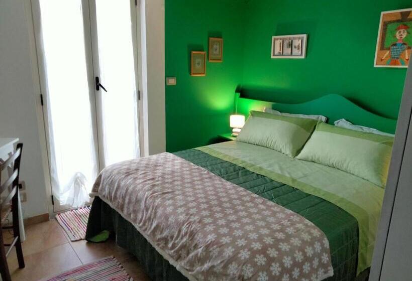 スタンダードルーム, B&b Al Quindici Scilla