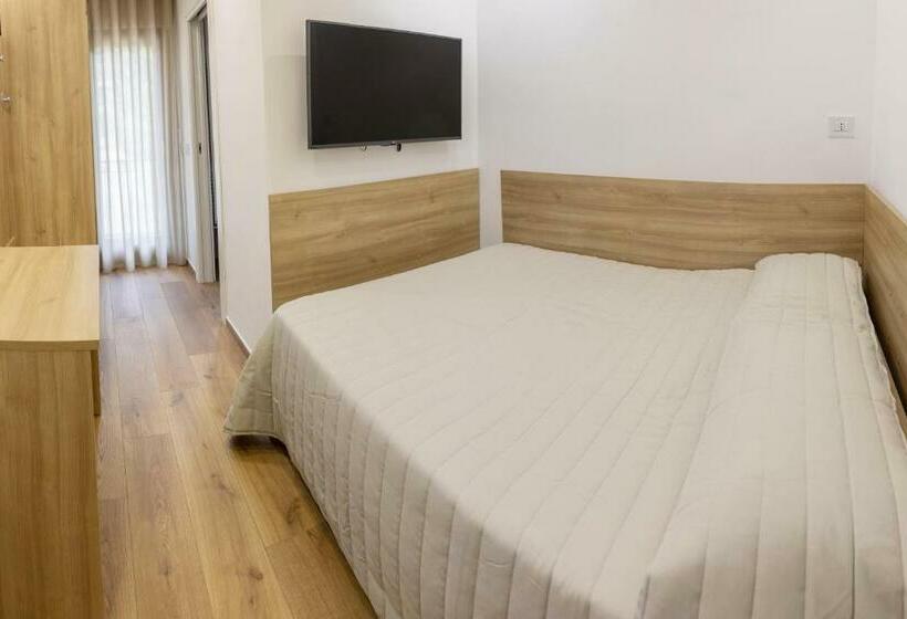 Номер Стандарт, B&b Loricaly