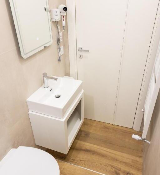 Четырехместный Номер Стандарт, B&b Loricaly