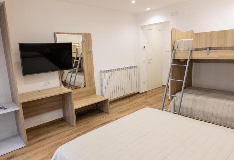 Четырехместный Номер Стандарт, B&b Loricaly