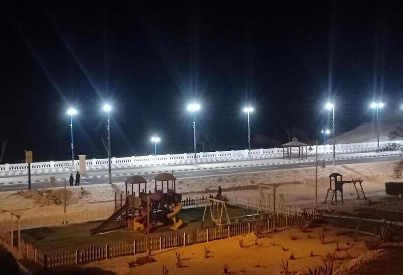 استودیو استاندارد با چشم‌انداز استخر, شاليهات بورتو مطروح فيو بحر Porto Matrouh Sea View Families Only