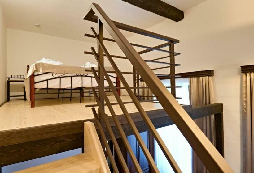 Quarto Familiar, Zámek Wichterle   Hotel A Pivní Lázně