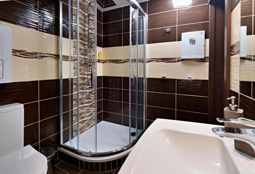 Номер Стандарт, Zámek Wichterle   Hotel A Pivní Lázně