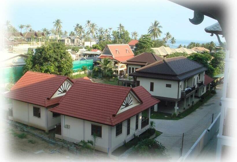 סטודיו משפחתי, Niracha Chaweng House