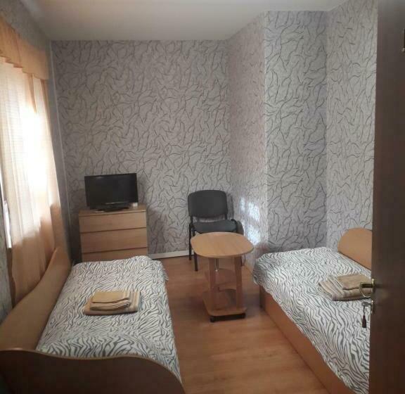 اتاق استاندارد با سرویس بهداشتی مشترک, Ginto Svetingi Namai