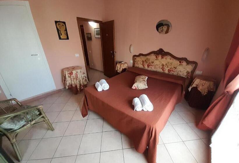 Номер Стандарт с Балконом, B&b La Casa Di Zia Lina