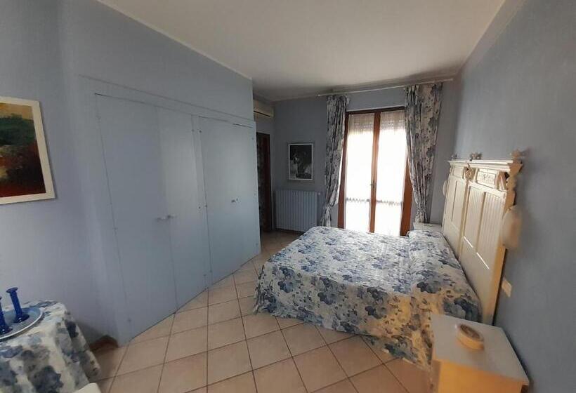 Номер Стандарт с Балконом, B&b La Casa Di Zia Lina