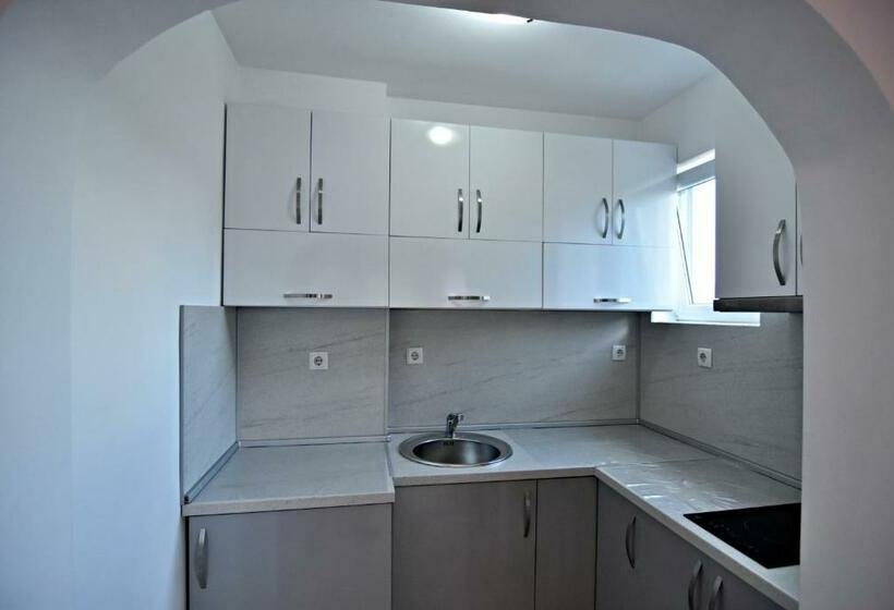 استودیو استاندارد با بالکن, Saint Maria Guest House