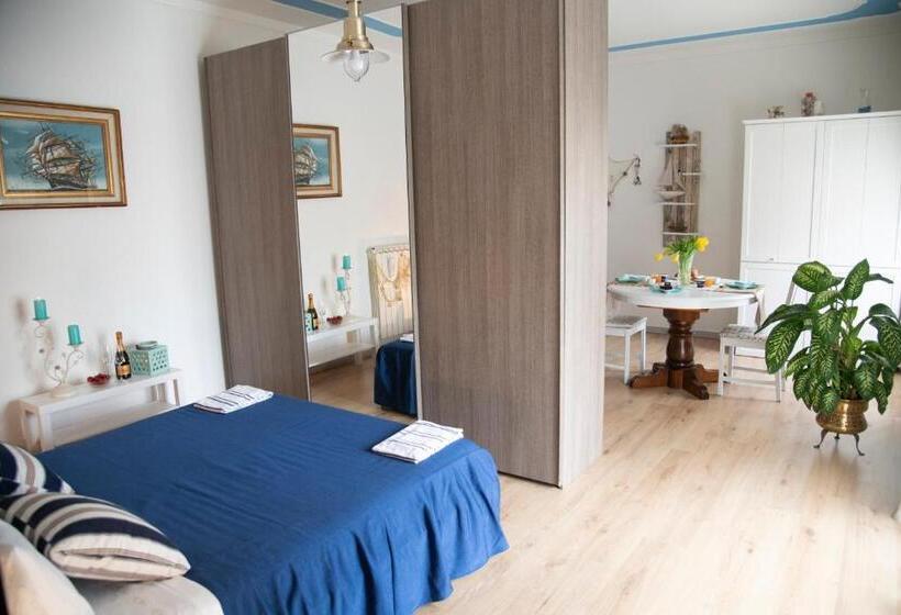 استودیو استاندارد با بالکن, Casa Laura