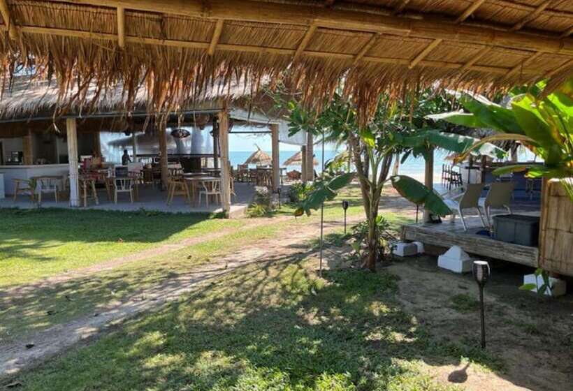 스탠다드 방갈로, Margarita Beach