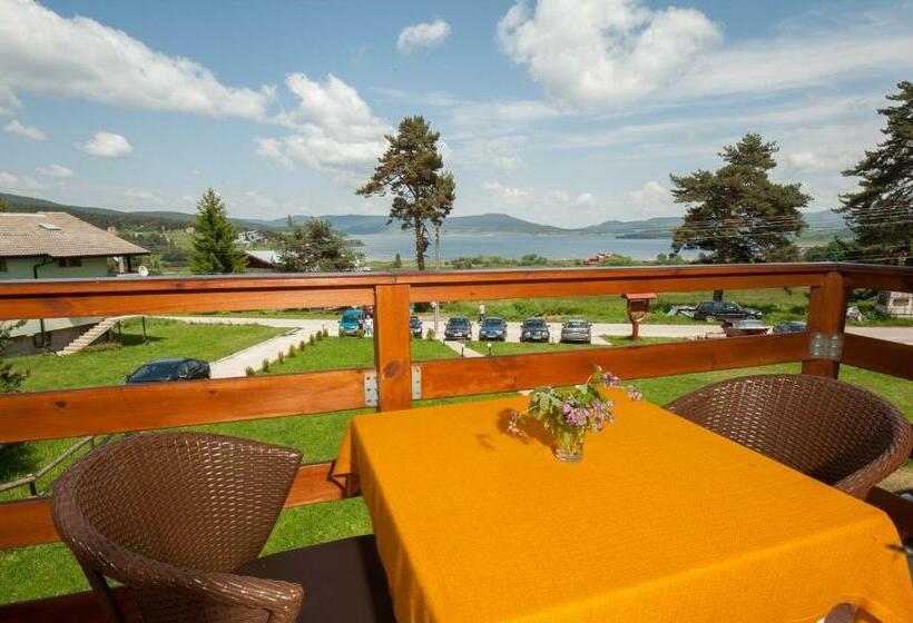 Номер Стандарт Вид на Озеро, Guest House Lidia