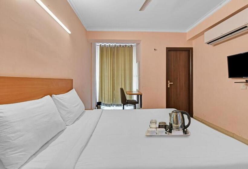 Трехместный Номер Классика, O Townhouse