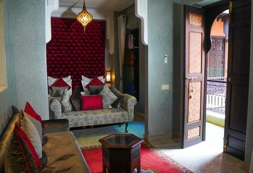 سوییت اجرایی, Riad Sultan Suleiman