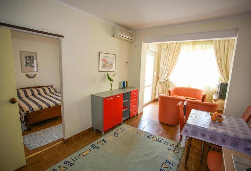 آپارتمان 1 خوابه, Rooms & Apartments Boskovic