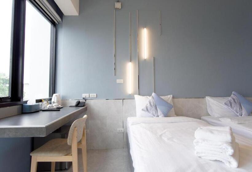 스탠다드 발코니 룸, Abizz Hotel Kwanphayao