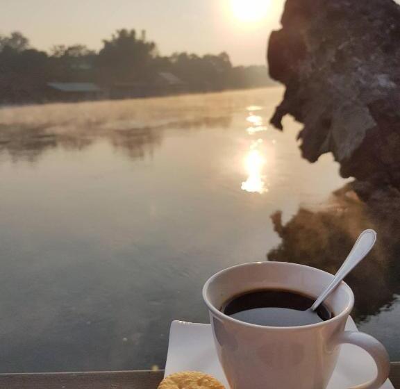 디럭스 룸, Rimwang The River Life