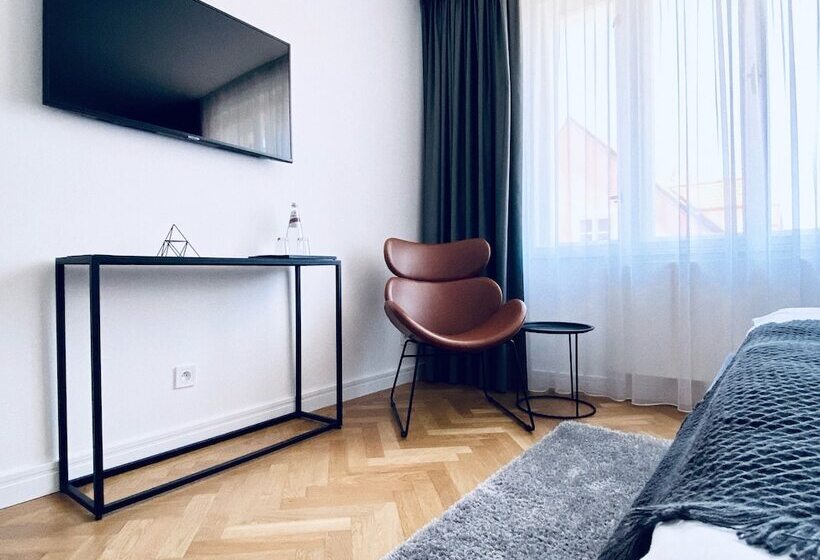 اتاق لوکس, Pension Mono   Adults Only