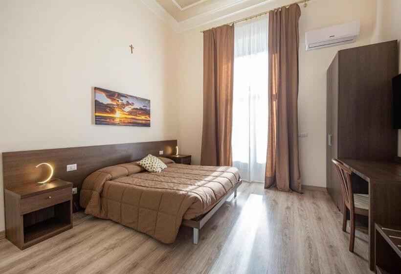 اتاق استاندارد با بالکن, B&b Ambitious
