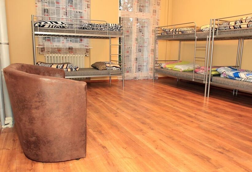 Кровать в Общей Комнате, Art Hostel Poznań