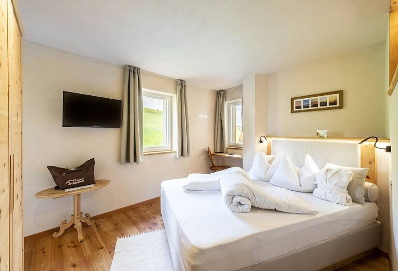 Номер Стандарт Двуспальная Кровать, Berghotel Jochgrimm   Your Dolomites Home