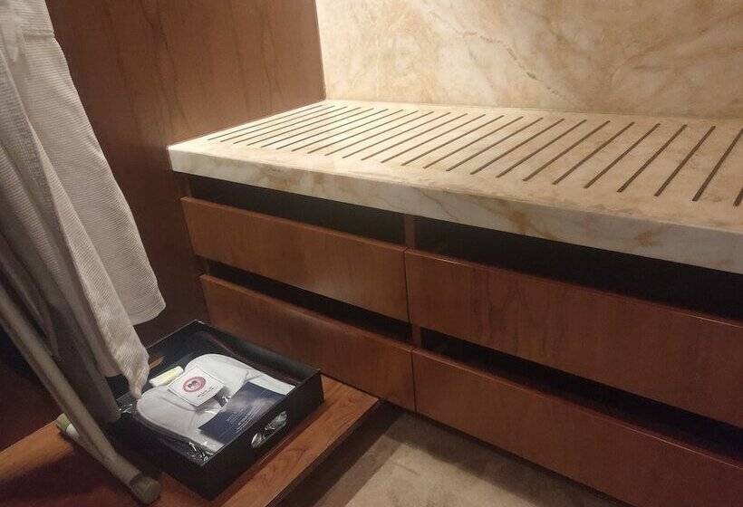 חדר אקזקיוטיב, Hilton Tianjin Eco City
