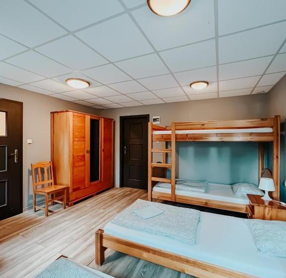 اتاق استاندارد چهار تخته, Hostel Filip