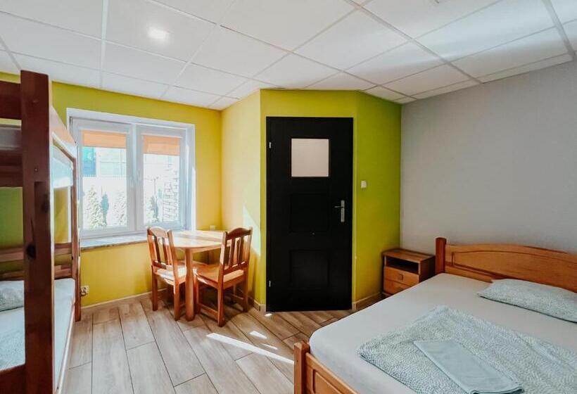 اتاق استاندارد چهار تخته, Hostel Filip