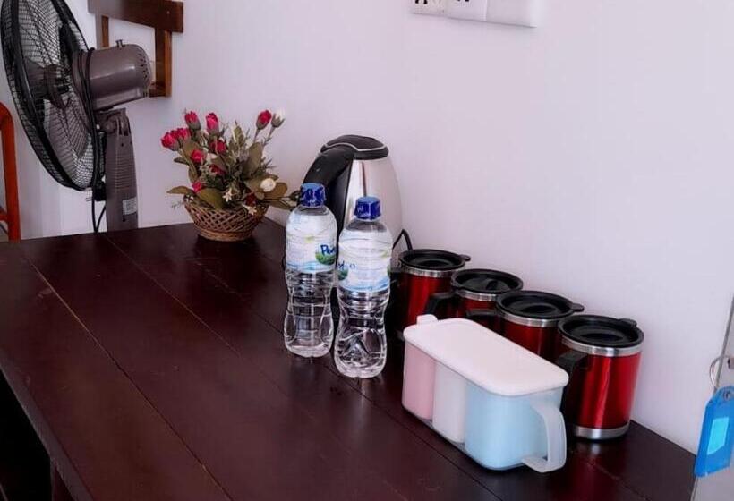 اتاق لوکس خانوادگی, Seven Heaven