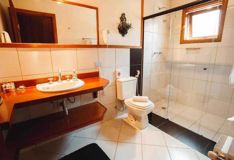 اتاق لوکس, Pousada Victoria Villa By Nacional Inn   A 800 Metros Da Vila Capivari