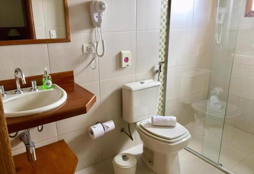 اتاق لوکس, Pousada Victoria Villa By Nacional Inn   A 800 Metros Da Vila Capivari