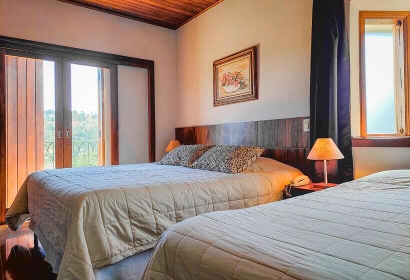 اتاق لوکس سه تخته, Pousada Victoria Villa By Nacional Inn   A 800 Metros Da Vila Capivari