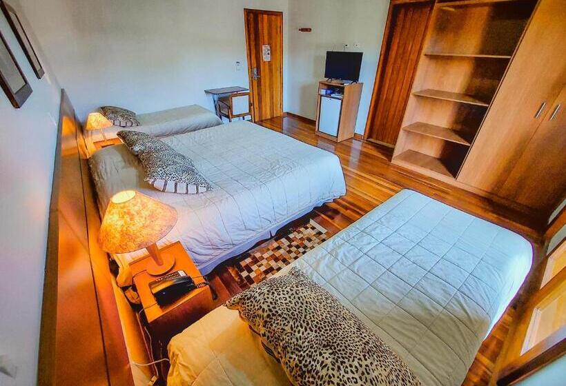 اتاق استاندارد چهار تخته, Pousada Victoria Villa By Nacional Inn   A 800 Metros Da Vila Capivari