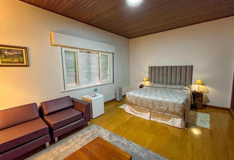 سوئیت با وان آب گرم, Pousada Victoria Villa By Nacional Inn   A 800 Metros Da Vila Capivari