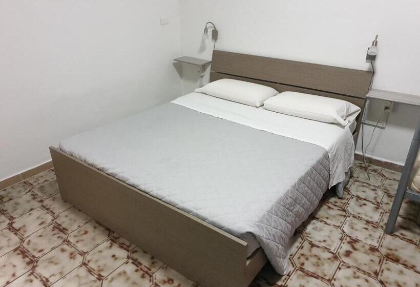 スタンダードルーム, Guest House Tra Rocce E Mare